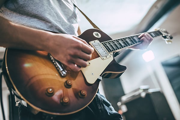 20 EFFECTIVE WAYS TO PROTECT YOUR GUITAR